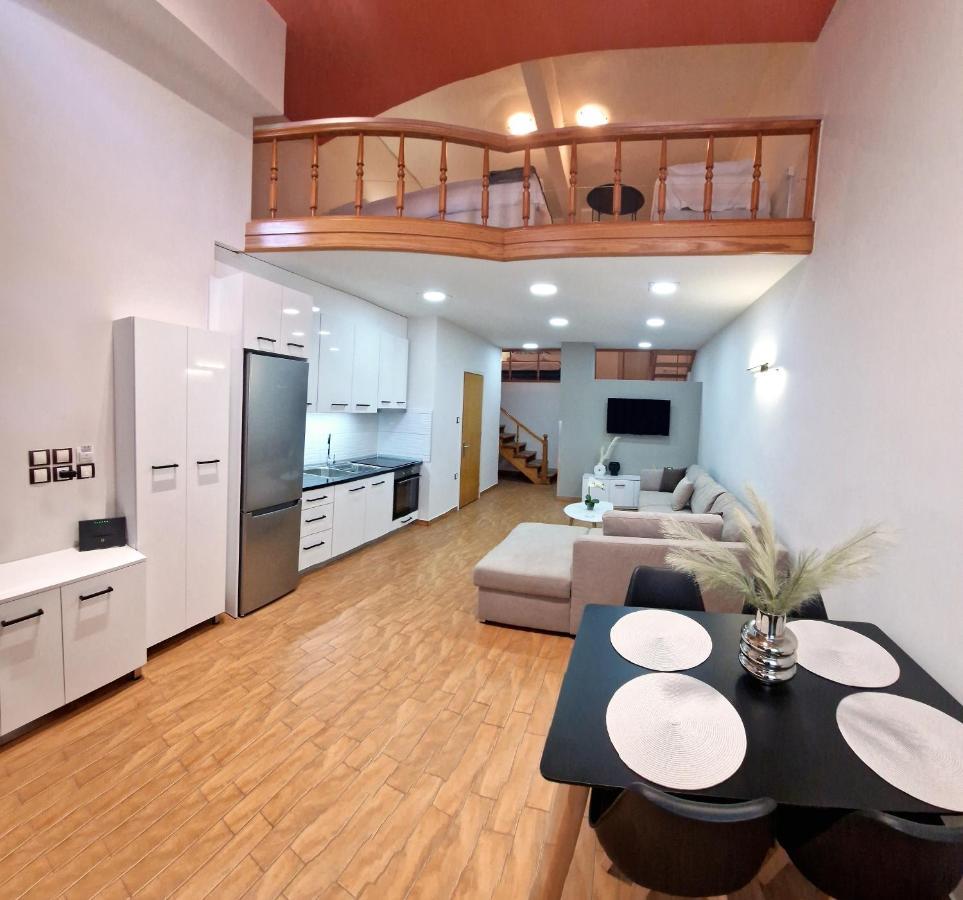 Pg Luxury Apartment Kavála Ngoại thất bức ảnh